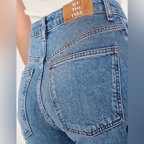 Free People Pacifica Medium Wash High-Rise Straight-Leg Jeans - Picture 4 of 9